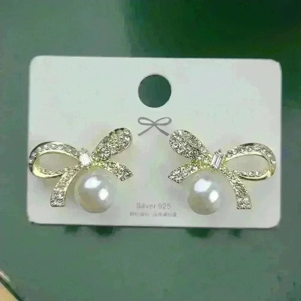 925 Sterling Silver pearl rhinestones earrings Gold-toned faux pearl - Picture 3 of 10